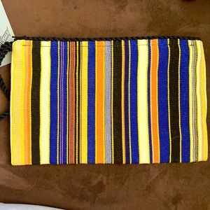 “Sunset” colors clutch bag, made in Guatemala.